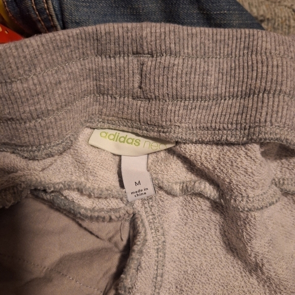Adidas neo joggers size medium - Picture 2 of 5